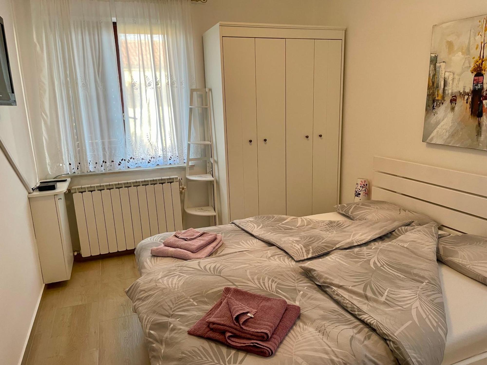 Apartments Kolorcek Izola Exterior photo